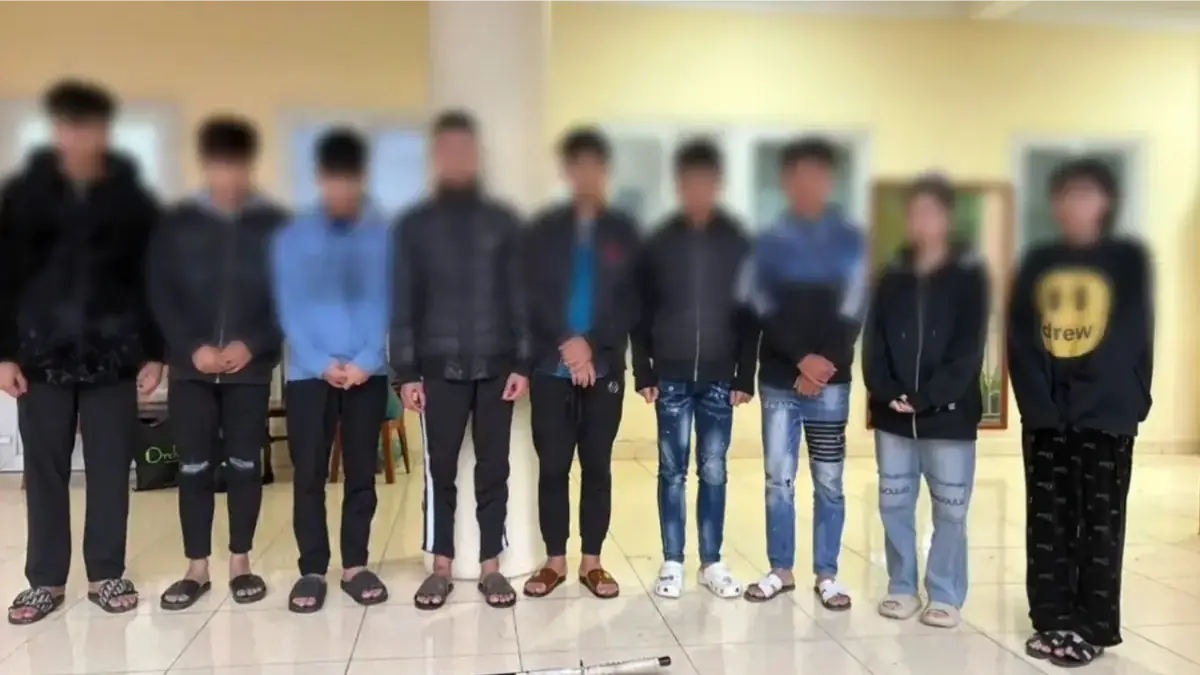 Khởi tố nhóm đối tượng cầm dao chém người đi đường